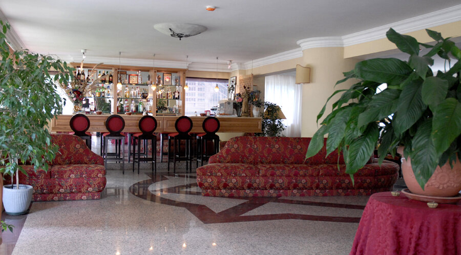 Фото Aurora Garden Hotel