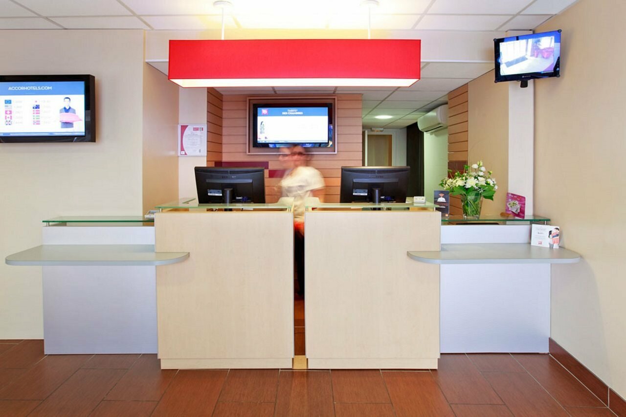 Фото Ibis Paris Grands Boulevards Opera 9th