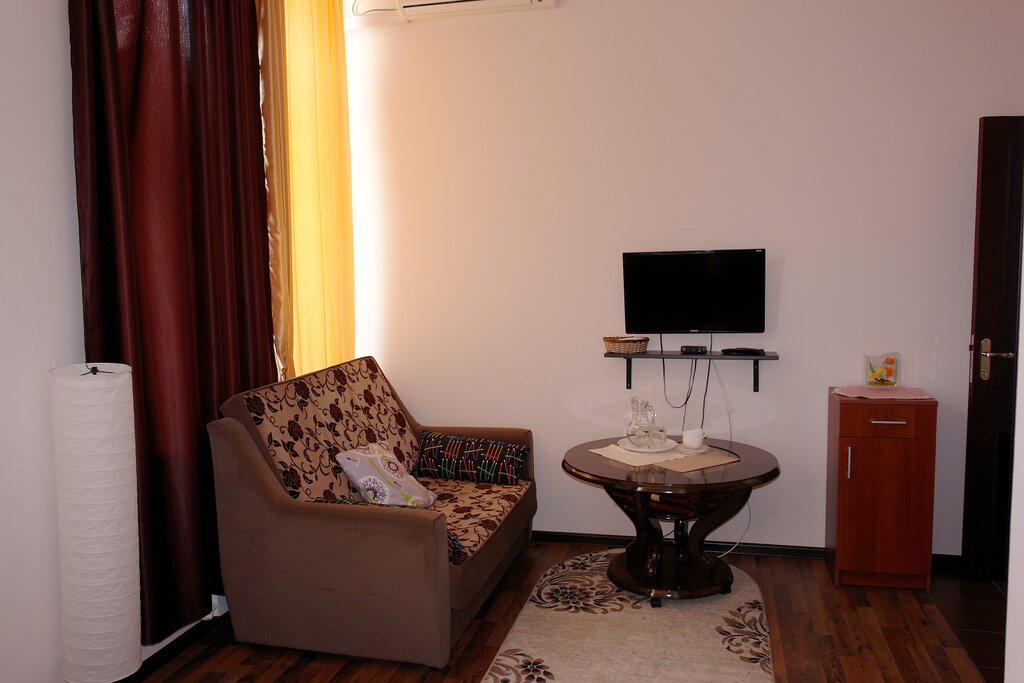 Фото Лонжерон