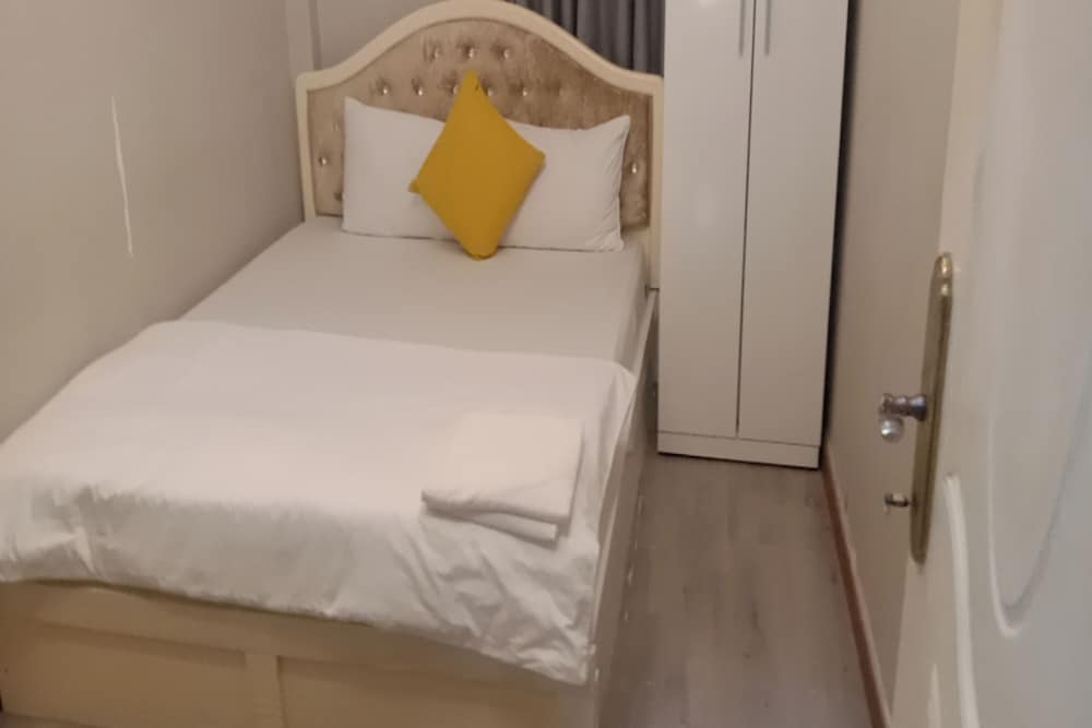 Фото Crowne Bui Vien Hotel