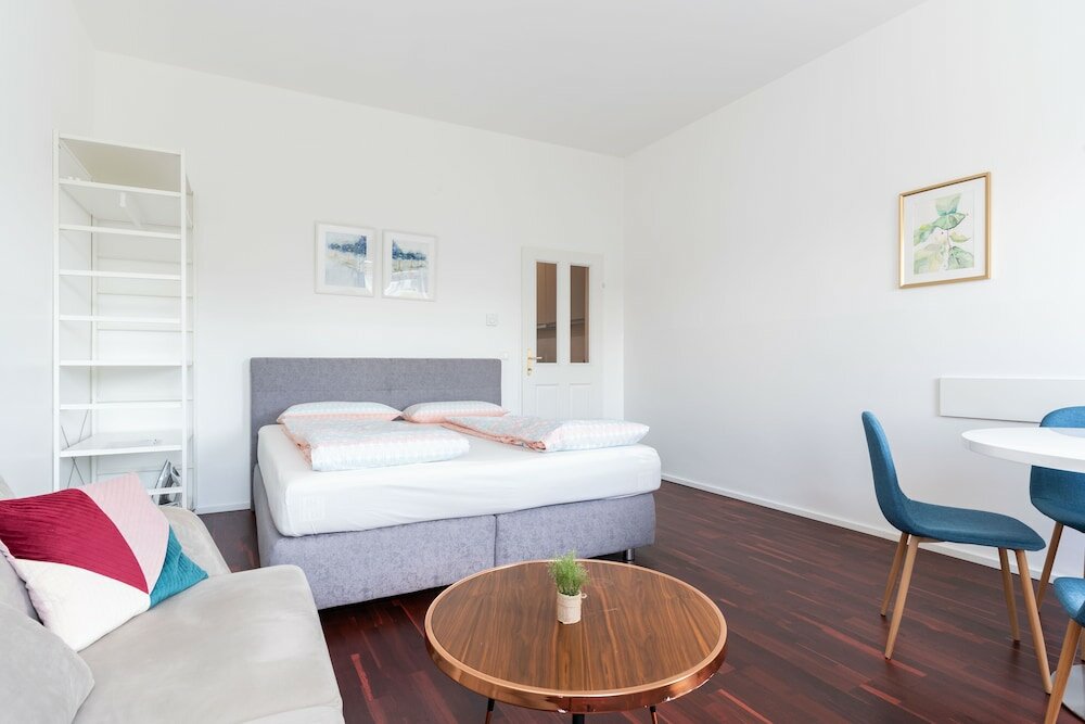 Фото Comfortable Apartments Vienna 1100