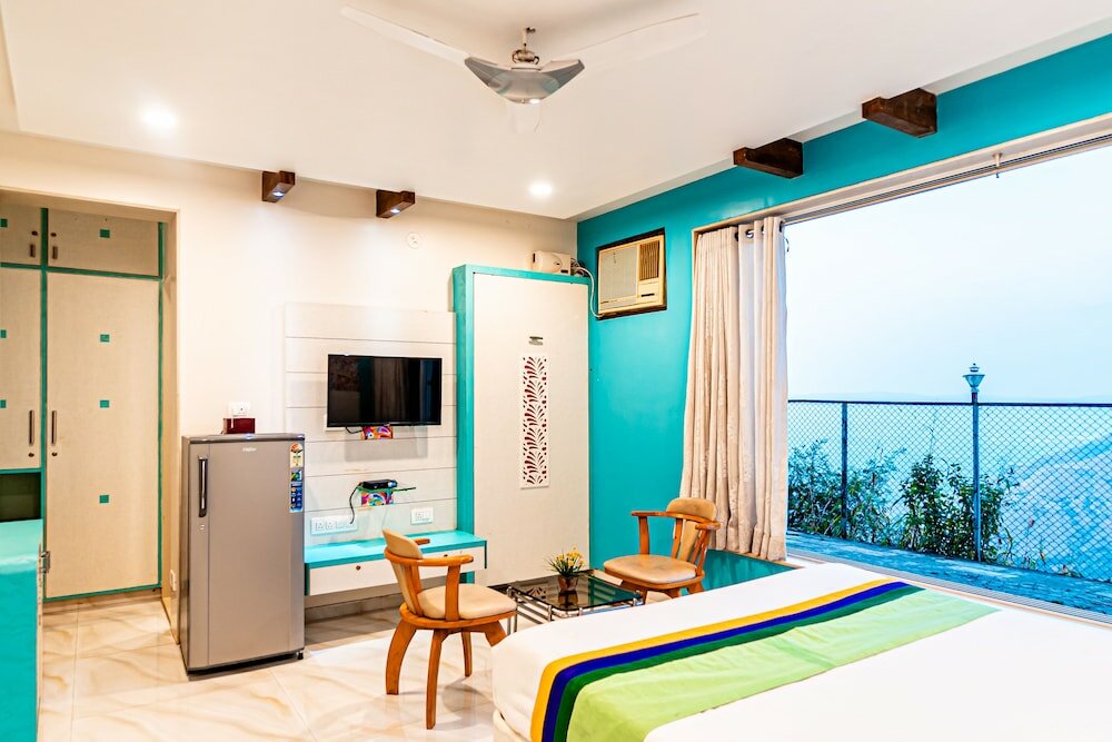 Фото Treebo Trend Raval Resort