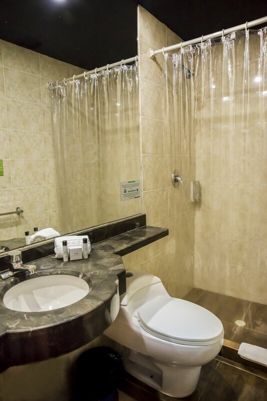 Гостиница Hotel Santa Barbara Real в Боготе