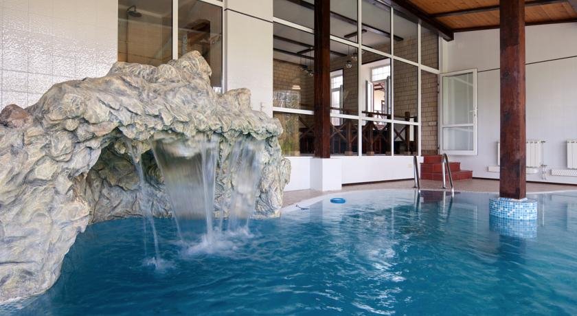 Фото Конюшенный двор