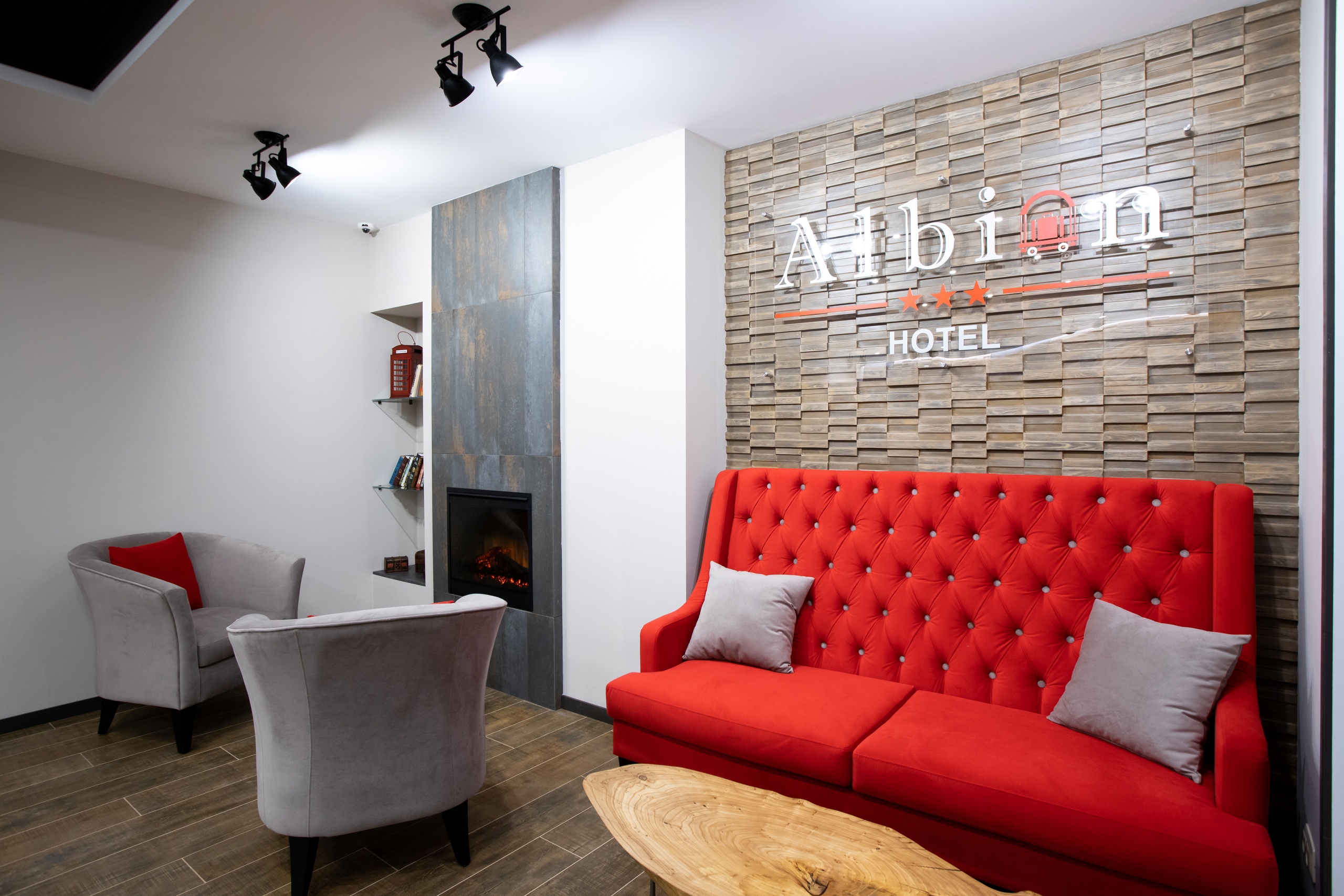 Фото Альбион