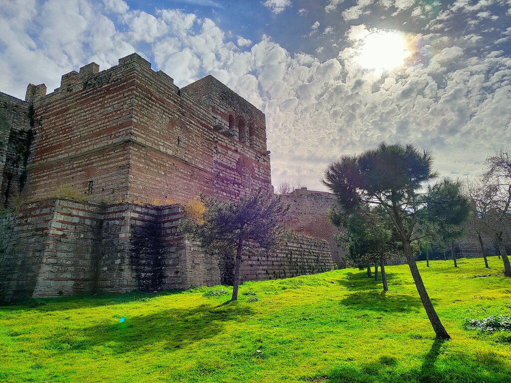 Turistik yerler Bizans Surları, Fatih, foto