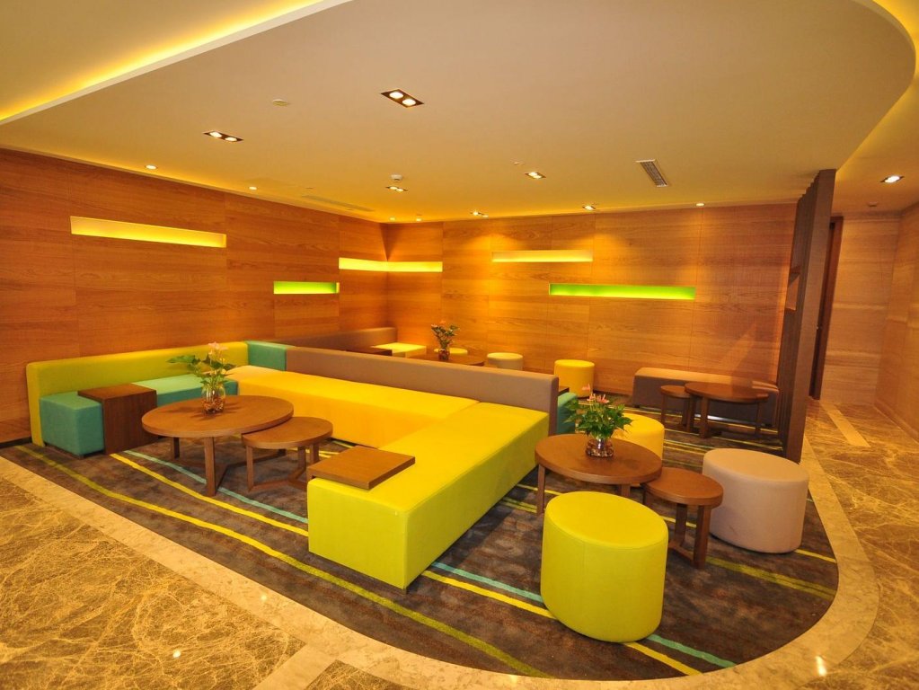 Фото Holiday Inn Express Hangzhou Huanglong, an Ihg Hotel
