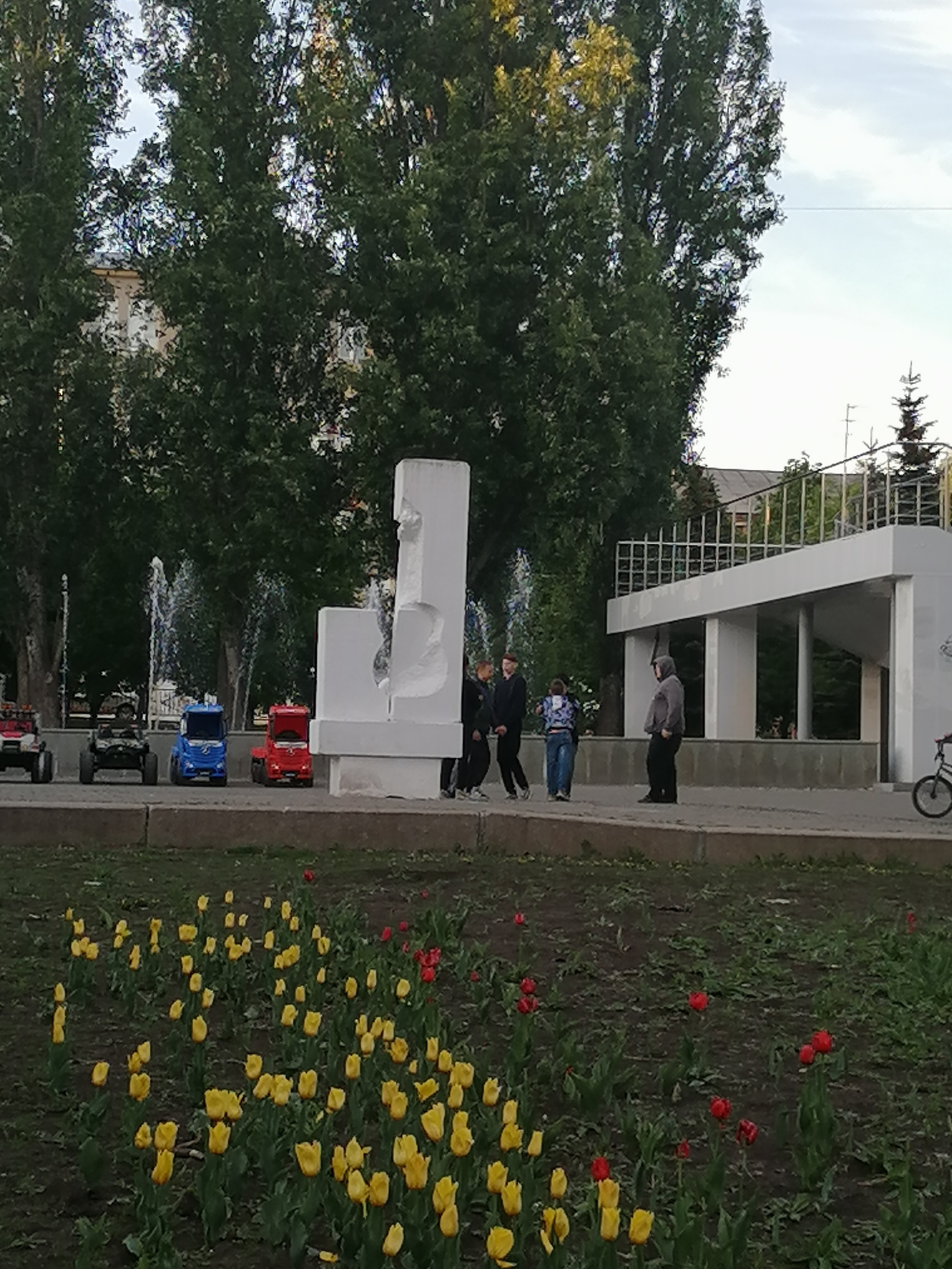 Фото Сквер Высоцкого