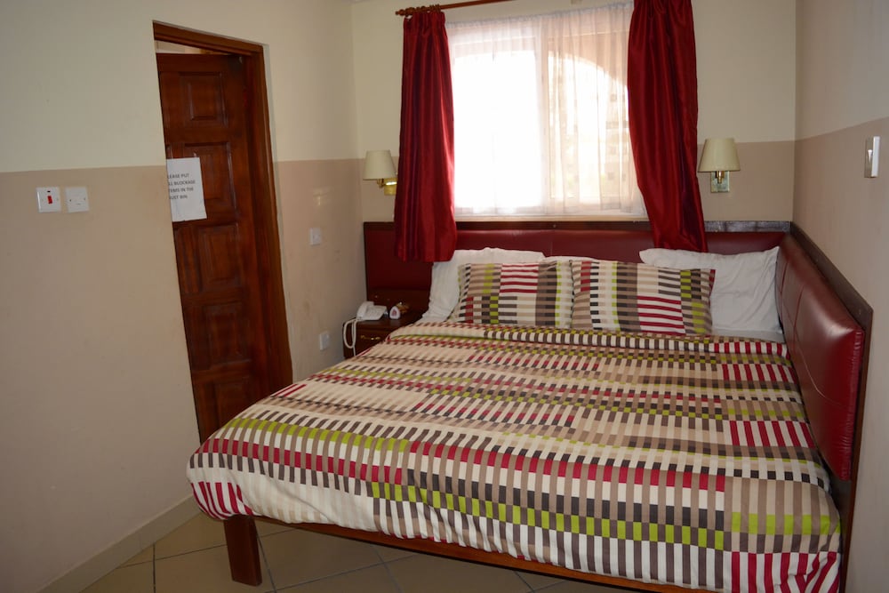 Фото Kunta Kinte