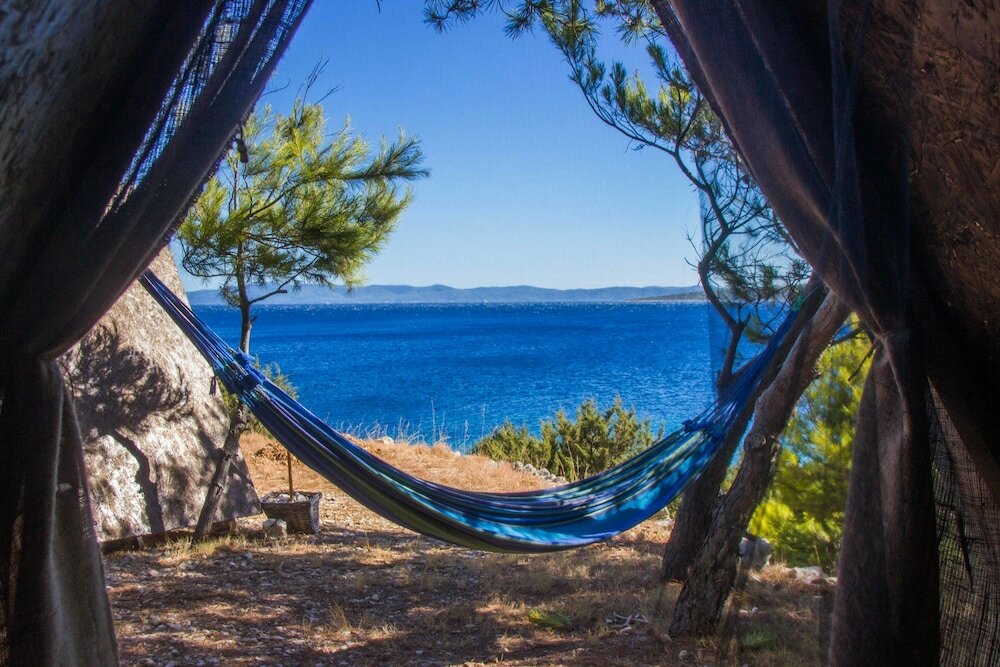 Фото Cast Away - Eco Village