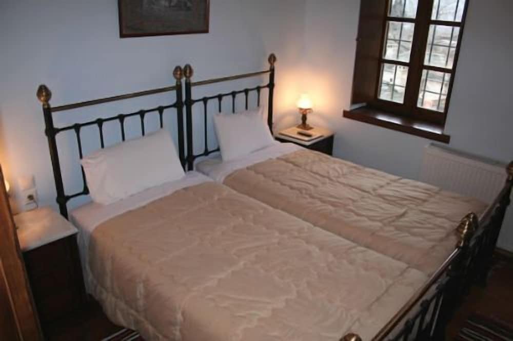 Фото Nikolas Guesthouse