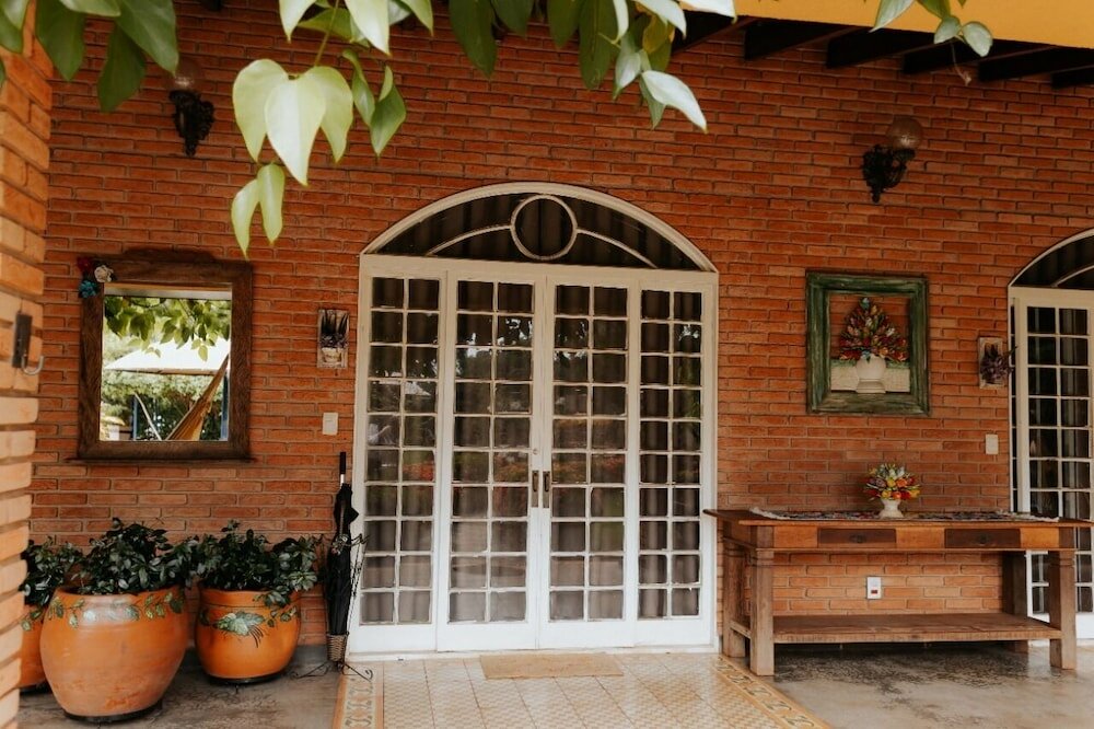 Фото Hotel Pousada Chalé Das Flores