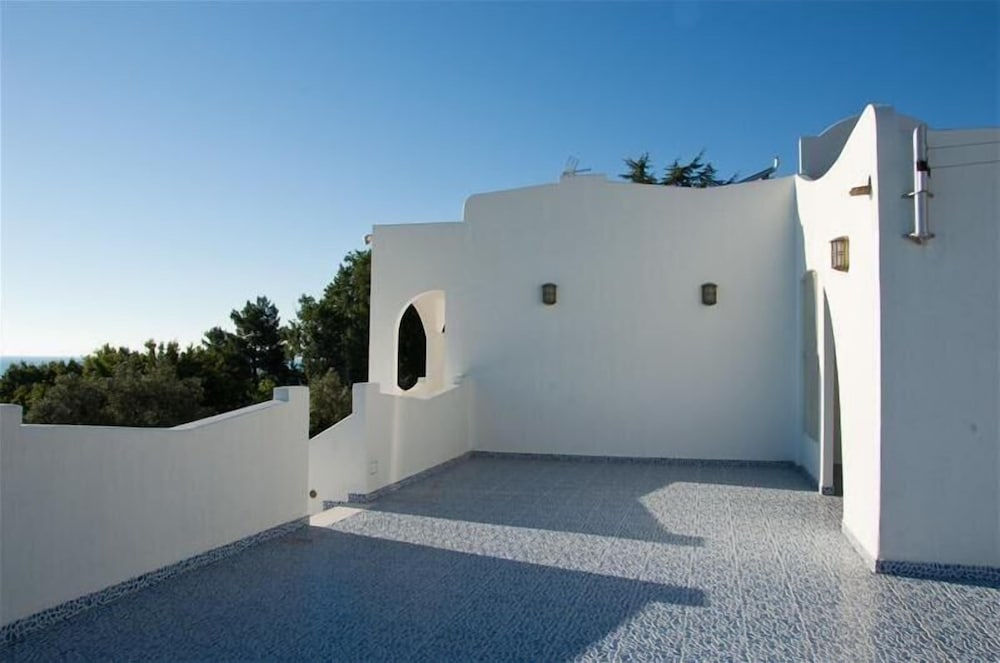 Фото Baia Delphis Resort