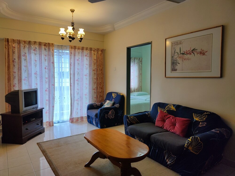 Фото Kpw at Royal Lily Apartment