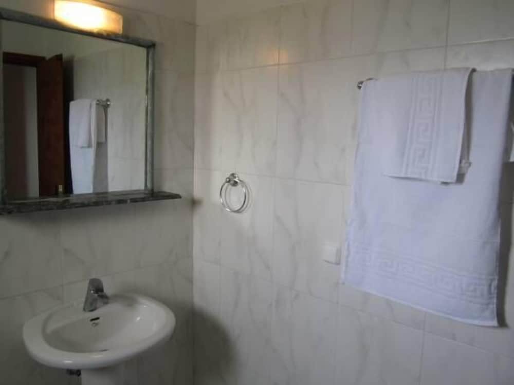 Фото Santorini Breeze