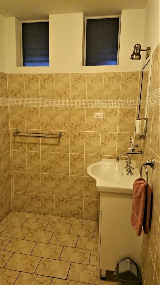 Фото New Olympic Motel