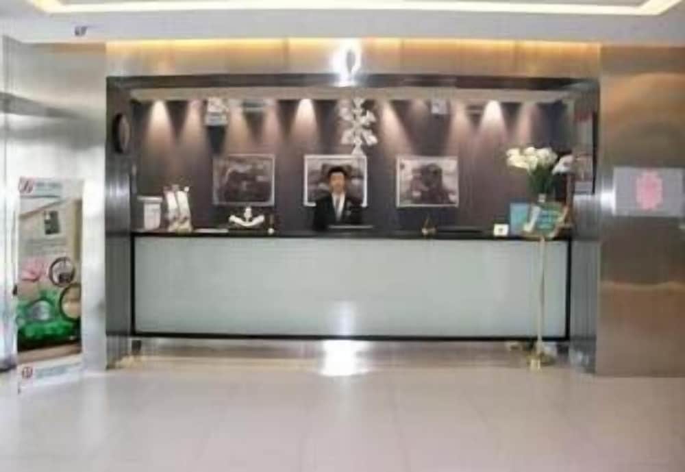 Фото Jinjiang Inn Changchun Train Station North Square