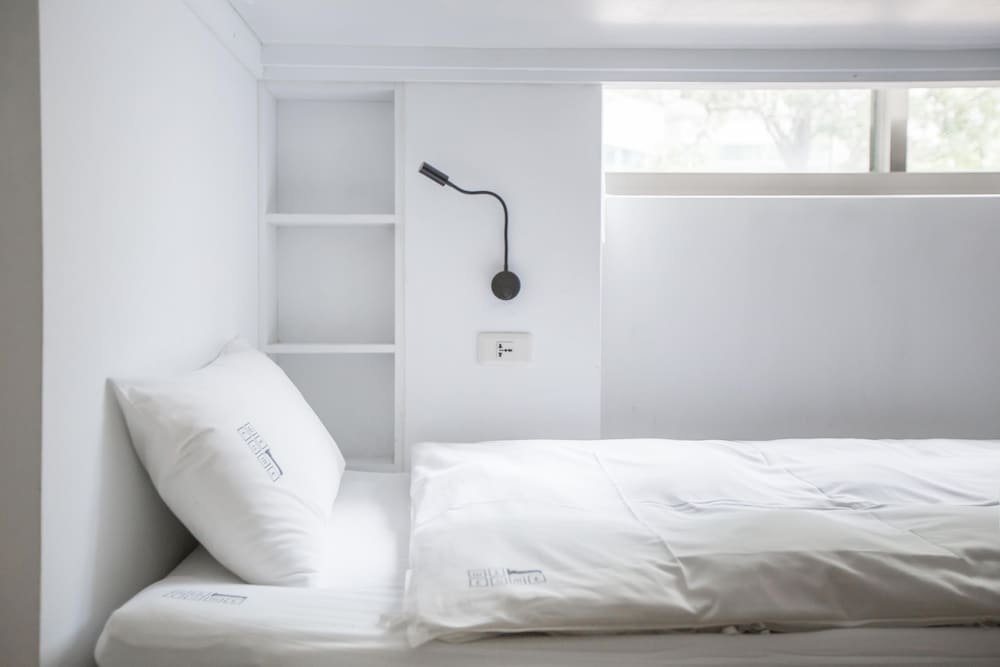 Фото We Come Hostel