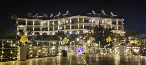 Внешний вид отеля Ravine Hotel в Панчгани, фото 4