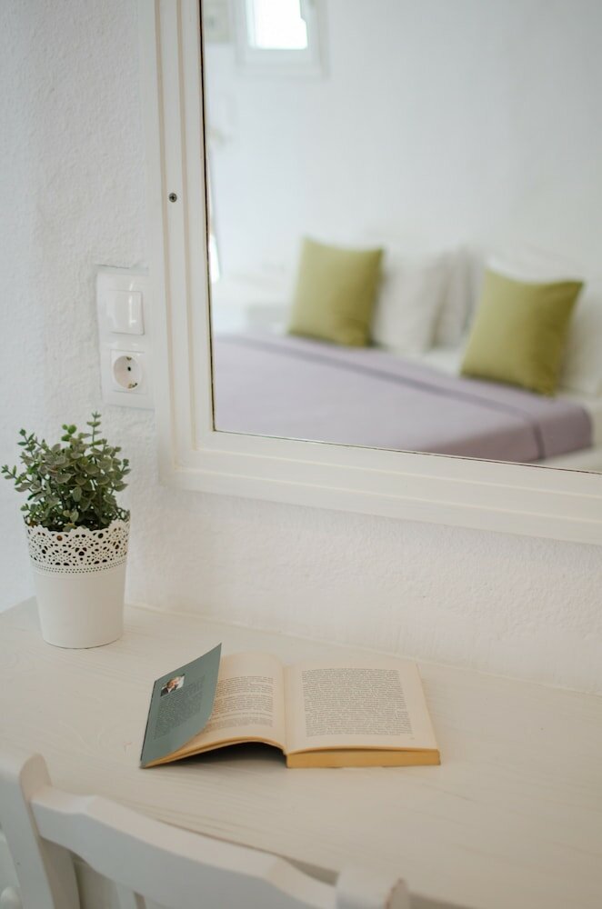 Фото George & Irene Hotel