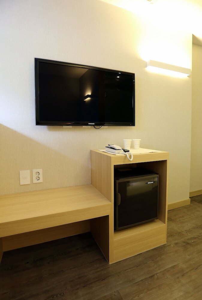 Фото Hotel 8 Hours