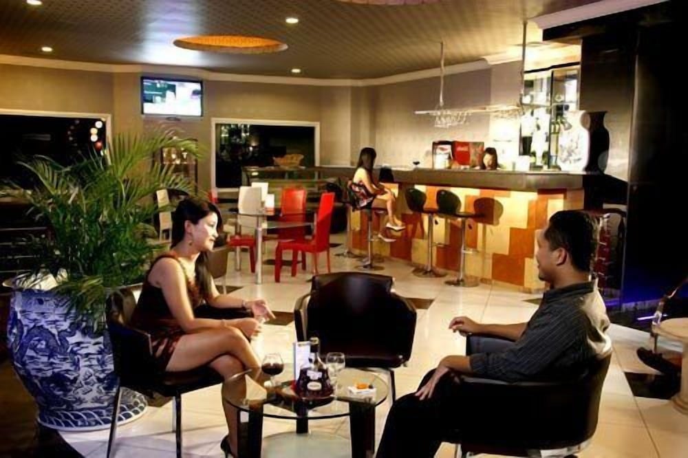 Фото Hotel Grand Tiga Mustika