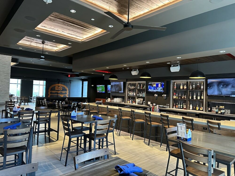 Фото Embassy Suites Kansas City/Olathe