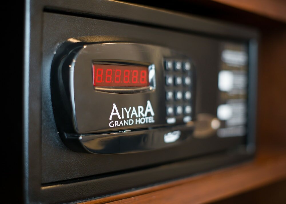 Фото Aiyara Grand Hotel