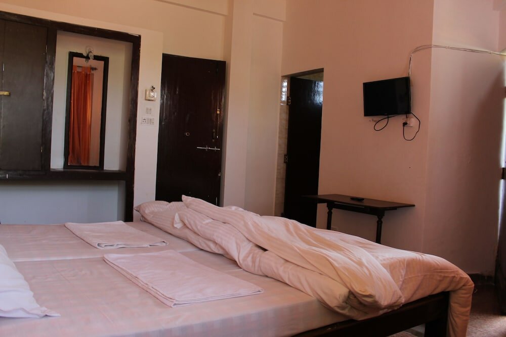 Фото Poonam Village Resort