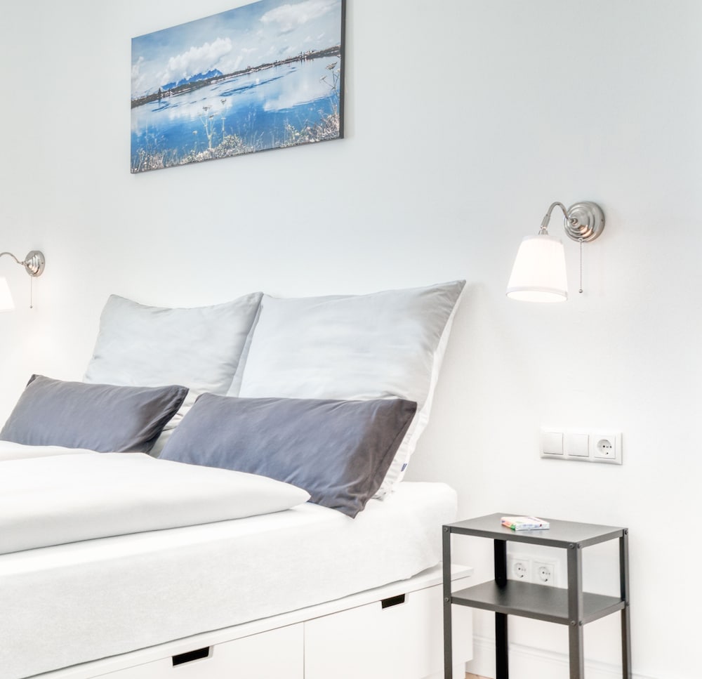 Фото InnsbruckHomes at Botanical Garden