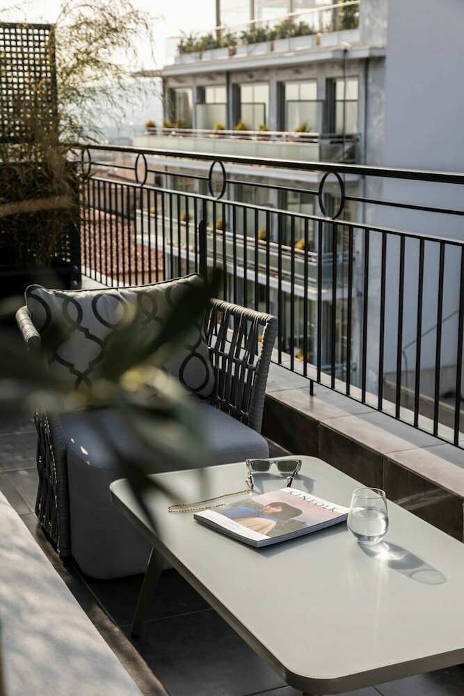 Фото Play Theatrou Athens