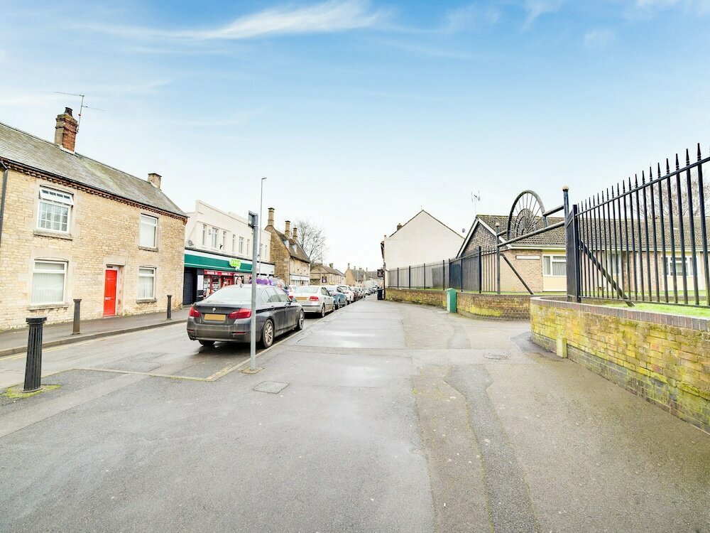 Hotel Contractor Accommodation - Cacco, Corby, photo