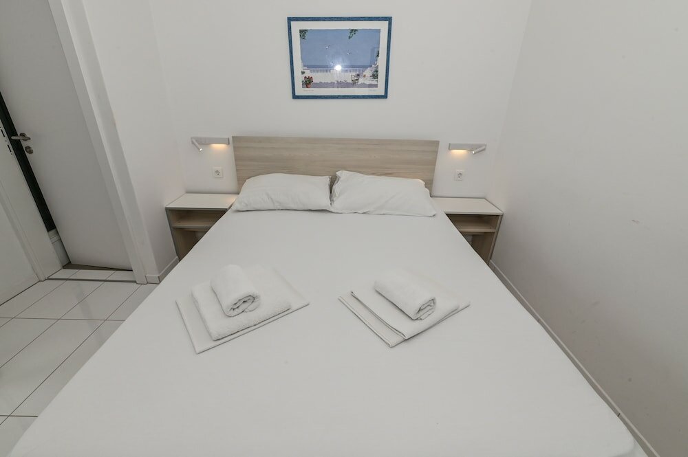 Фото Seagull Apartments & Studios