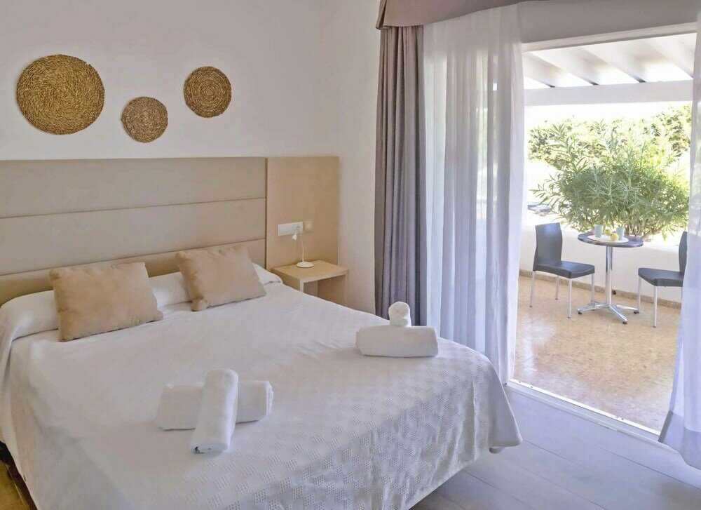 Фото Roquetes Bungalows Premium - Formentera Break