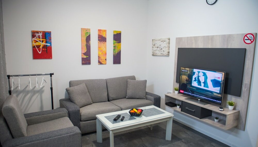 Фото Cozy apartment in Old Town with parking