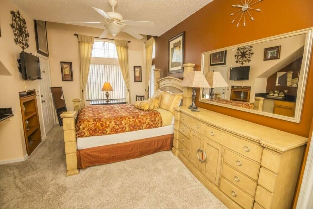 Фото Thomas' Lake Berkley Resort Townhome