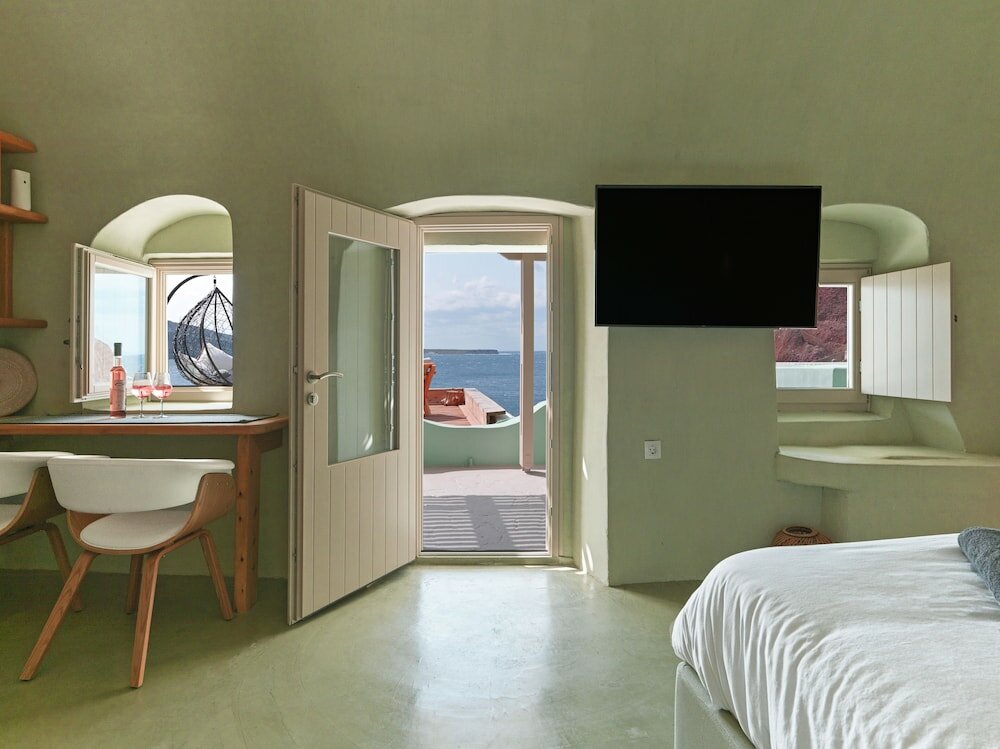 Фото Secret Gem Suites