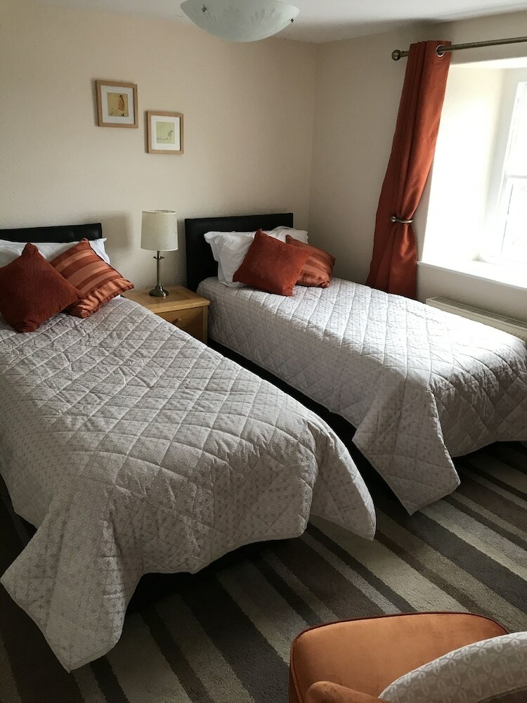 Фото Number 52 Bed & Breakfast