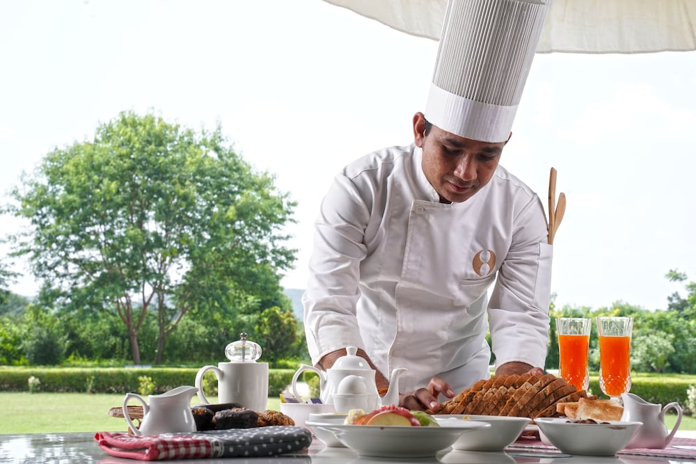 Фото Astroport Sariska Treetop by Eight Continents