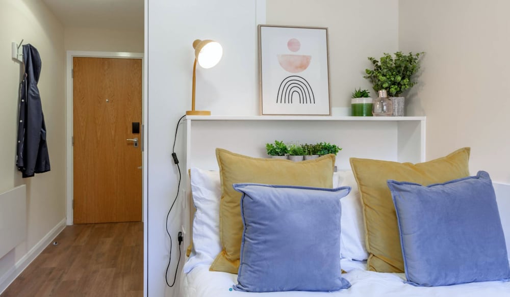 Фото Ensuite Rooms for Students Only-BANGOR