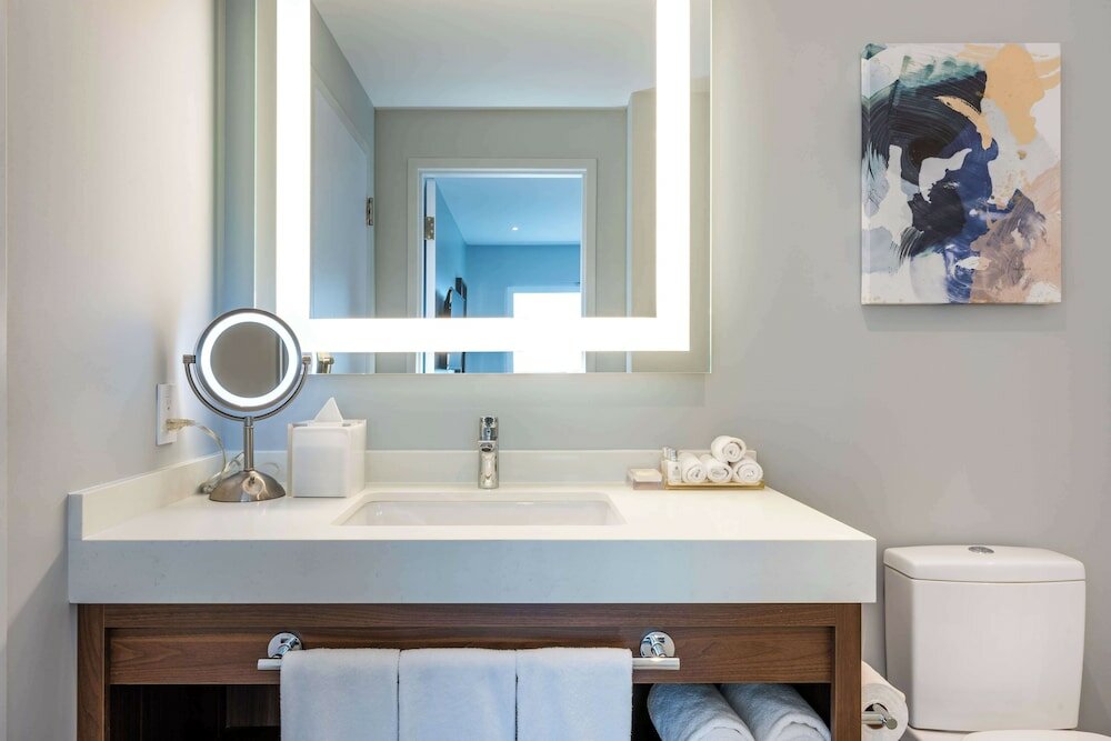 Фото Embassy Suites by Hilton Aruba Resort