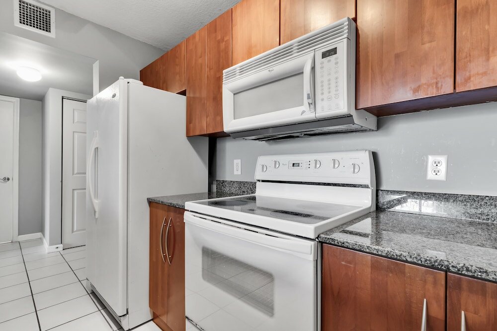 Фото Luxury Apartments W Pool & Ocean views