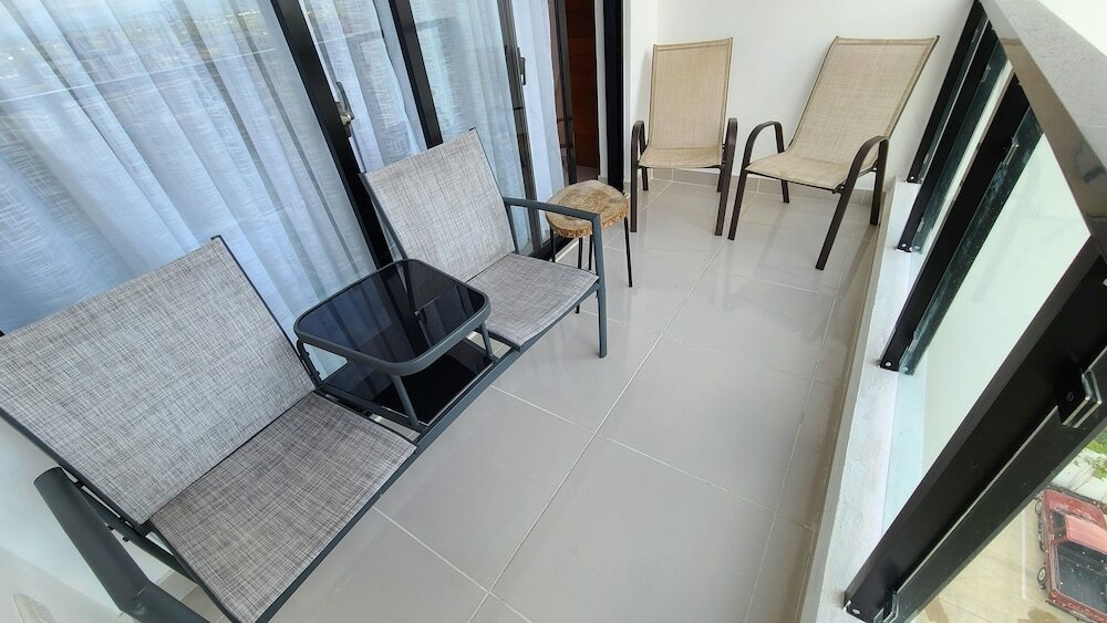 Фото Torre de lujo con piscina y seguridad