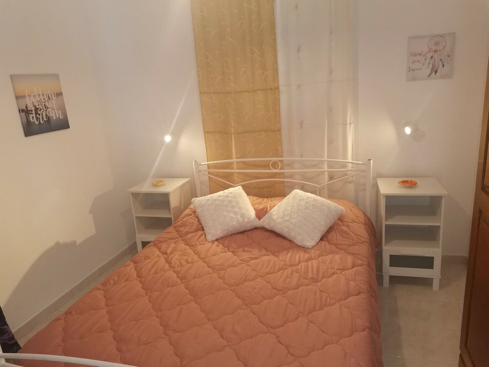 Фото Sausan Apartments