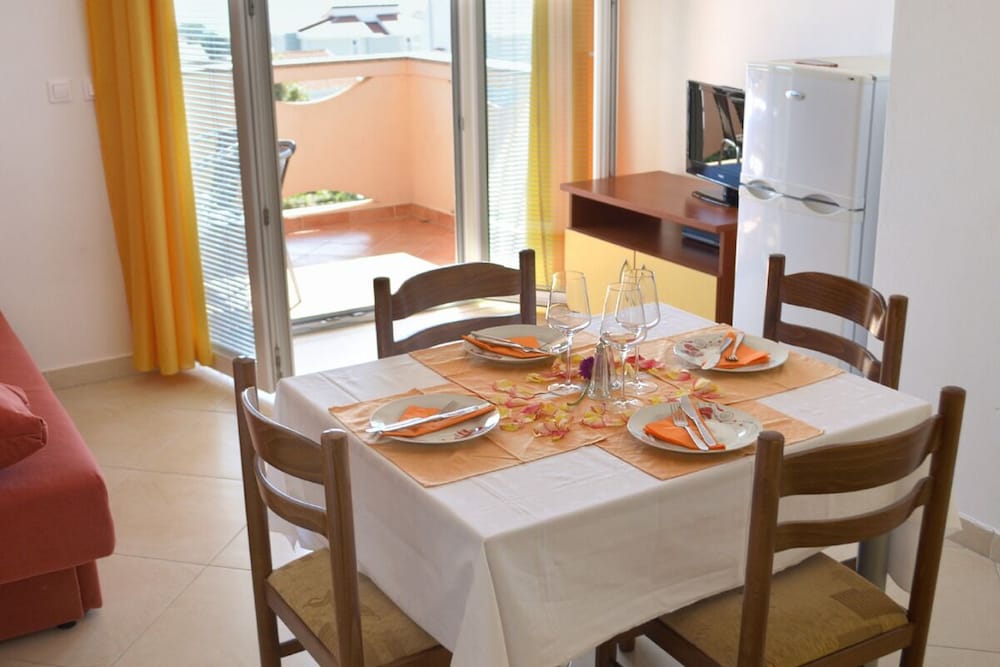 Фото Floral Apartments Pende