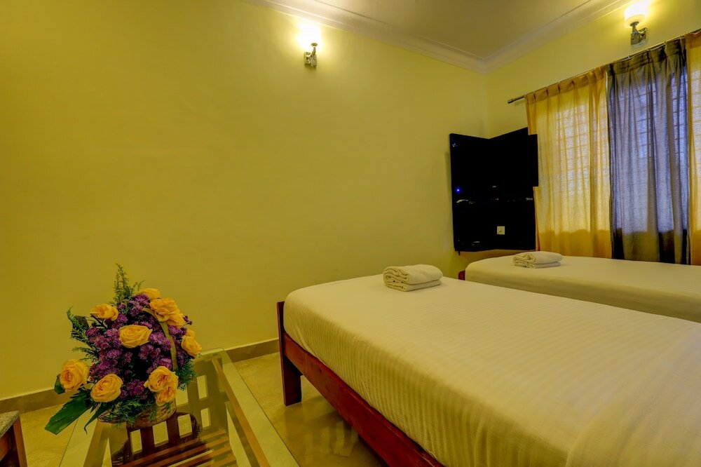 Фото Ezzenza Royal Garden Brindavan Resort