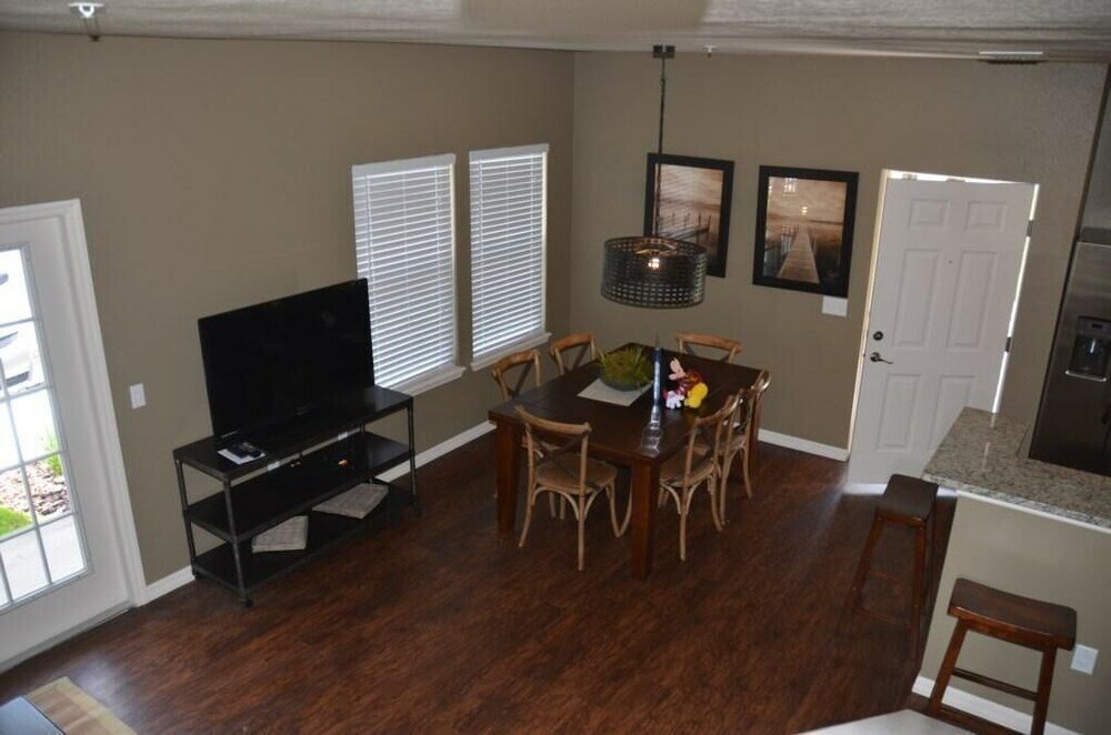 Фото Lucaya 4 Bedrooms 3 Baths Townhome!