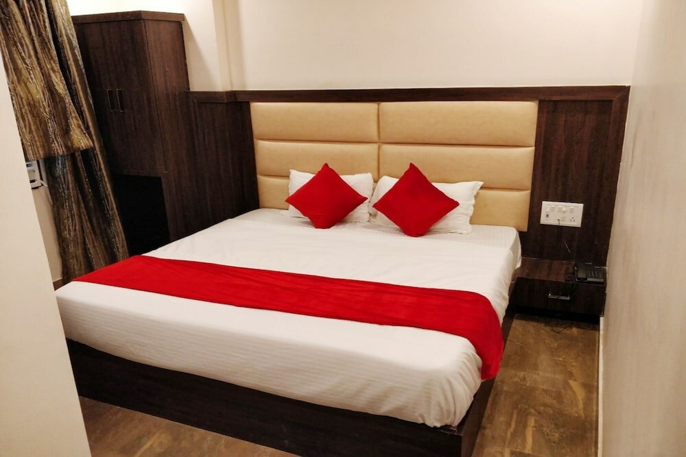 Фото Goroomgo Samrat Lucknow