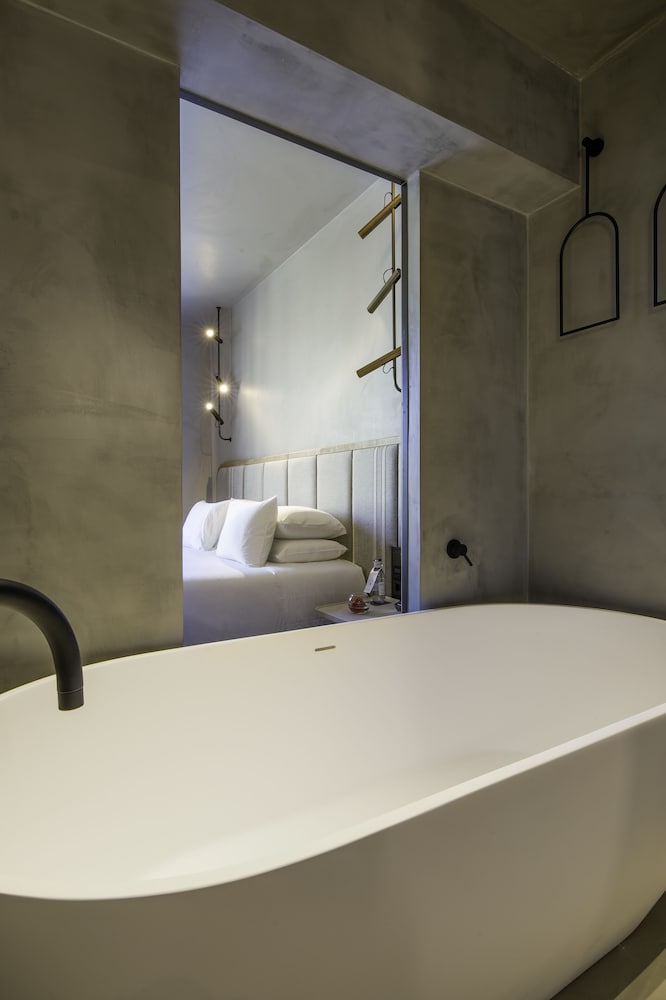 Фото Only You Hotel Malaga