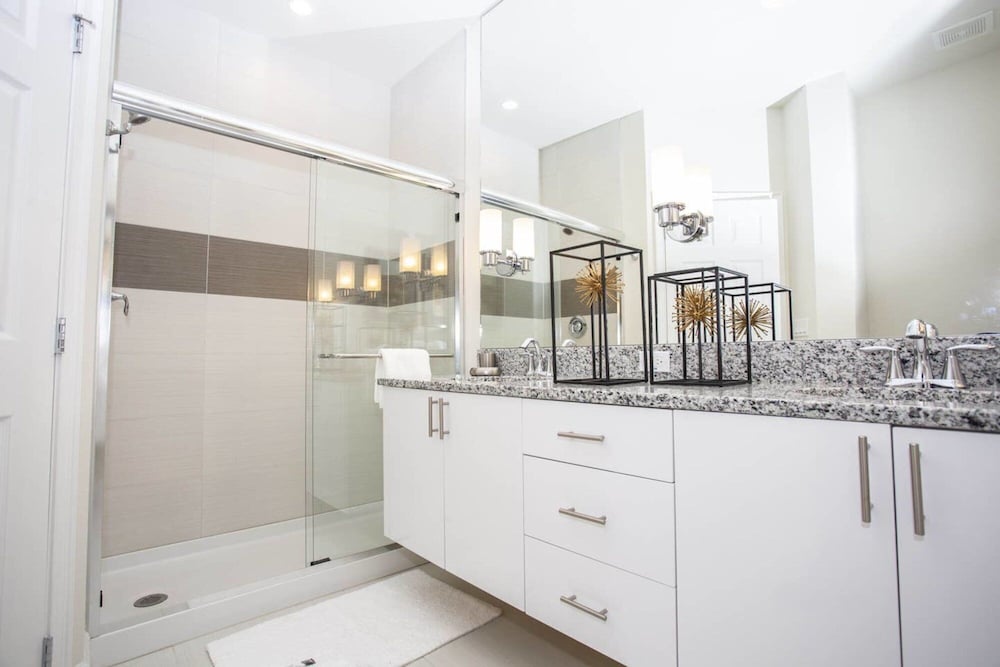 Фото Serenity by Vhc Hospitality